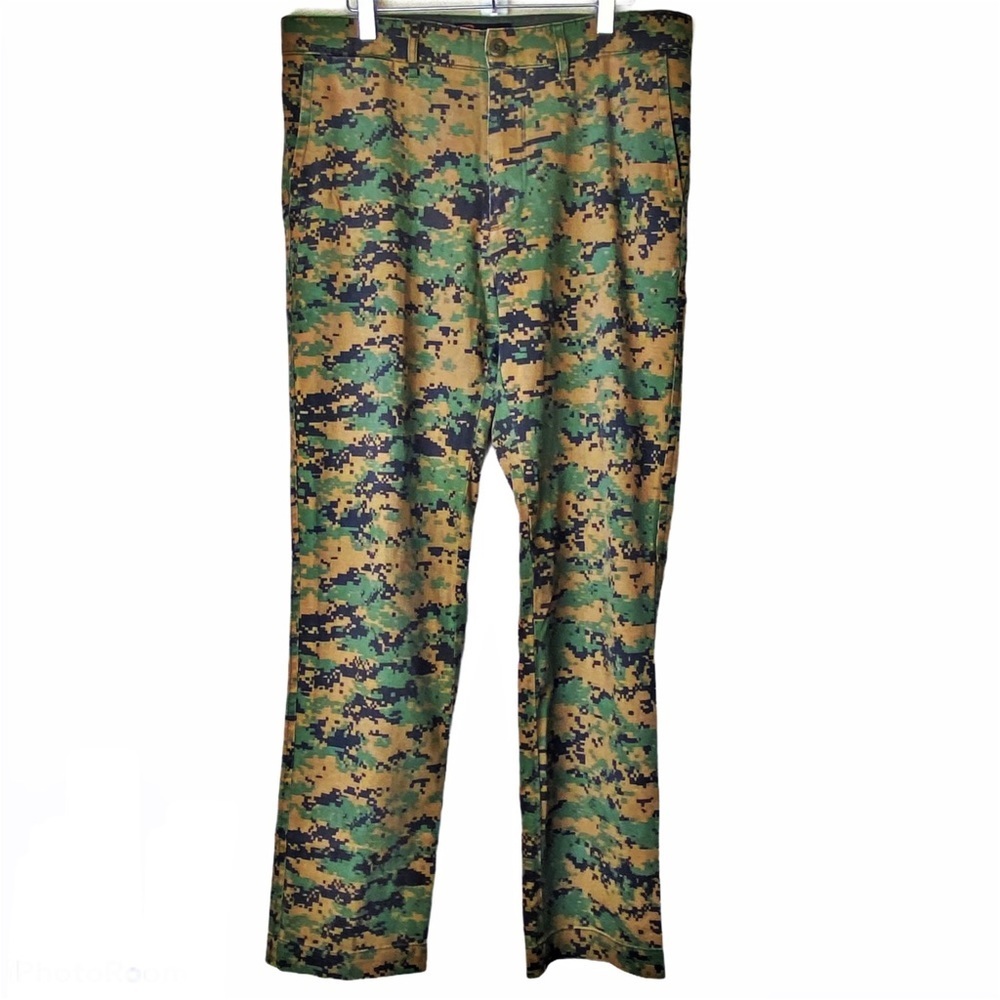 ROTHCO. Men's Combat Tested Camouflage Pants 32